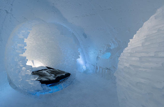 ice_hotel_sweden_before_the_big_bang_by_rob_harding_timsam_harding_-_photo_christopher_hauser_icehotel_680_0