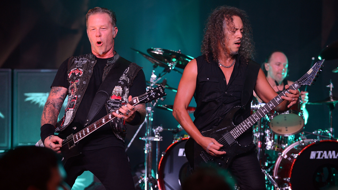 NEW YORK, NY - SEPTEMBER 21: James Hetfield (L) and Kirk Hammett of Metallica perform private, exclusive concert for SiriusXM listeners at The Apollo Theater on September 21, 2013 in New York City. (Photo by Theo Wargo/Getty Images for SiriusXM)