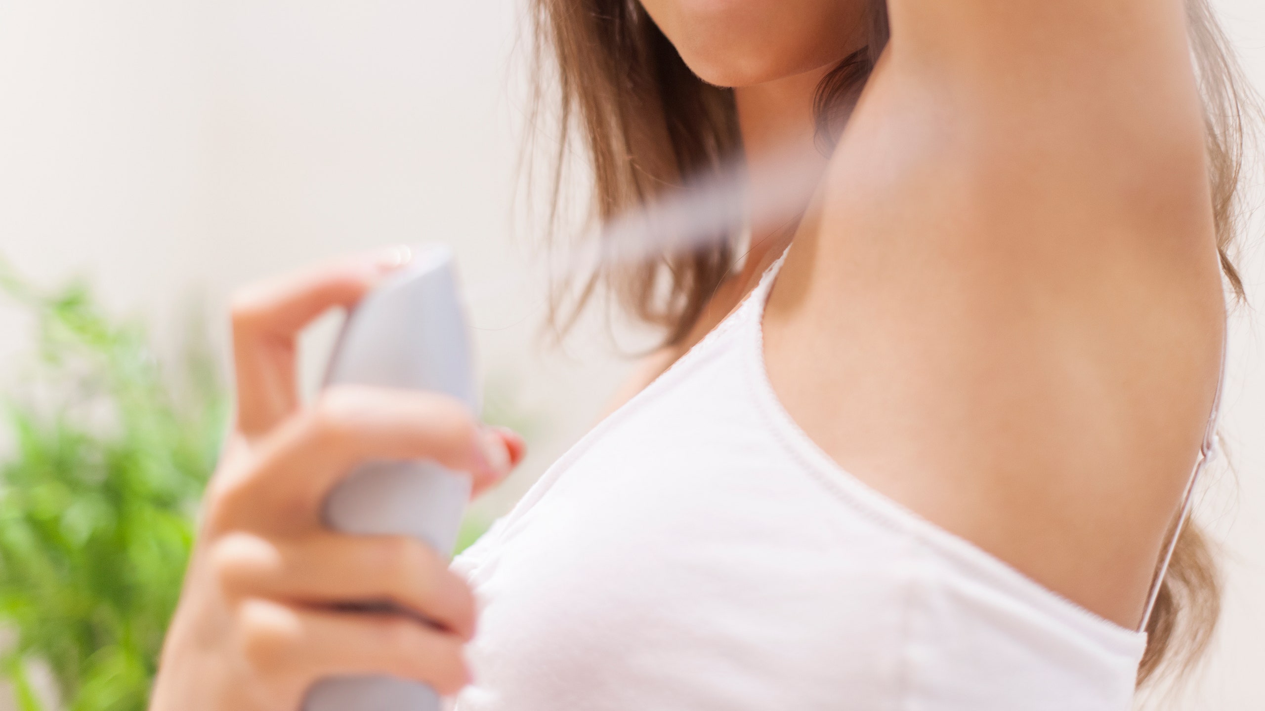 Beneficiile deodorantelor fara aluminiu