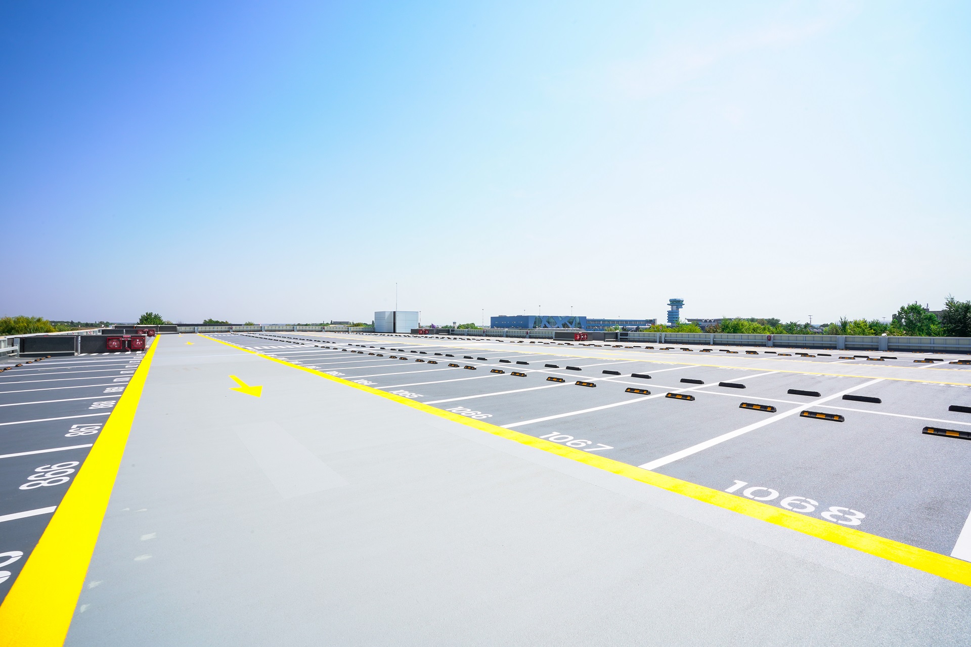 Costul parcarii din aeroport Otopeni: care este optiunea cea mai buna pentru tine?