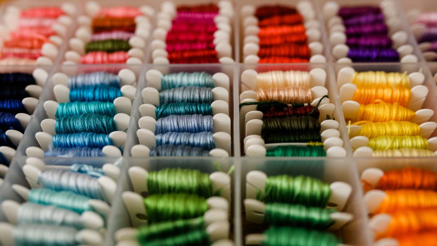 Ai o afacere? Cum poți folosi broderia personalizată pentru a-ți construi un brand?