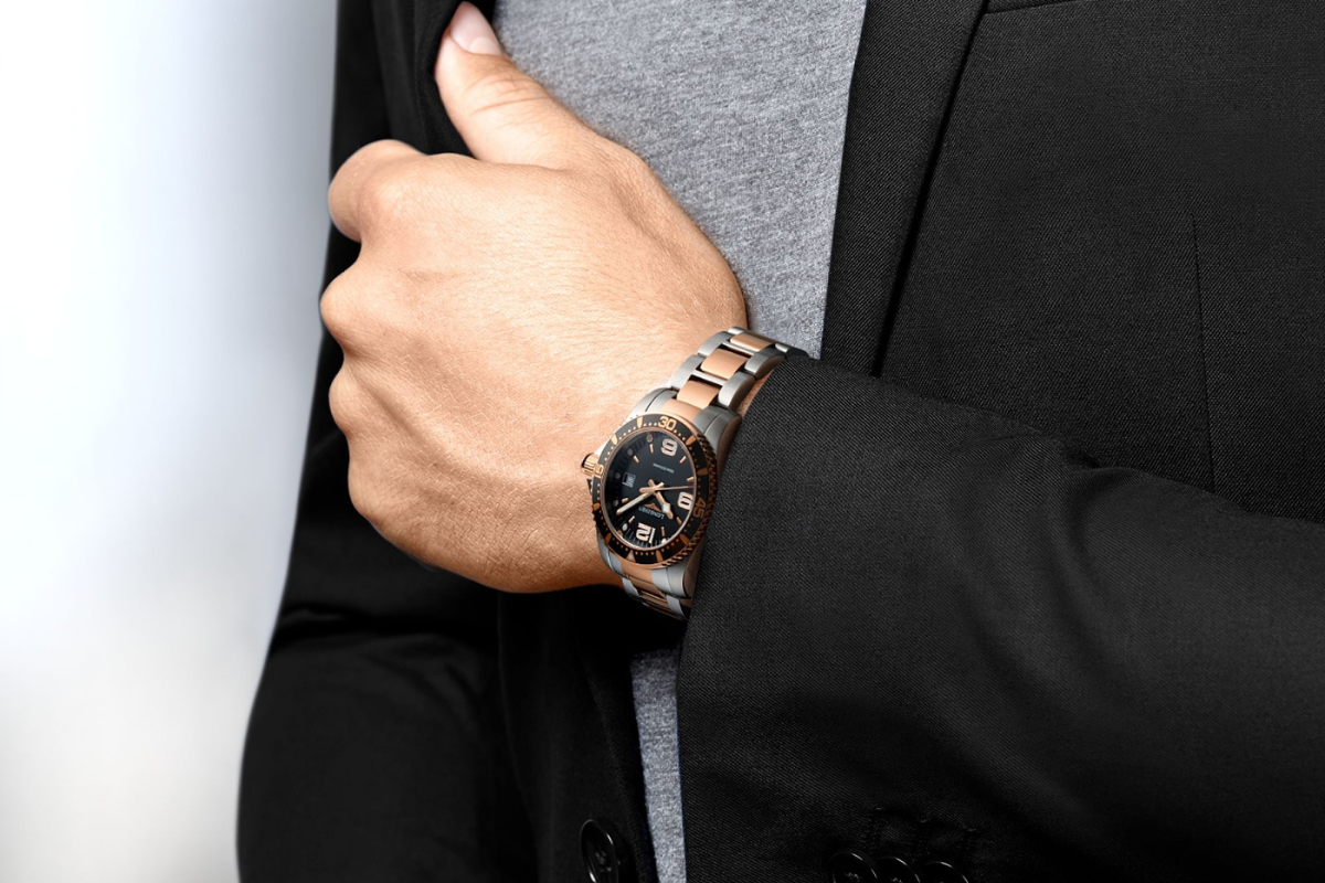 Cum să porți ceasul Longines HydroConquest în ținutele de zi cu zi: ghid de stil masculin