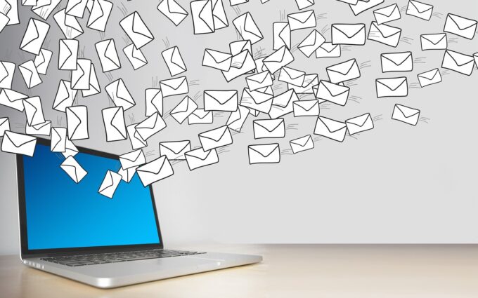 mediaNova.ro explică: e-mailul sub control: cum îți golești inboxul fără stres